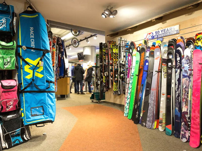 Magasin de location de ski Zinermann Sporting à Via Plan, 21H, Livigno