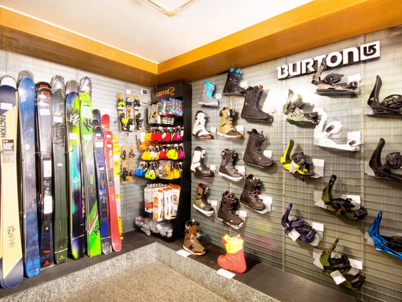 Magasin de location de ski Celso Sport à Via Vallecetta, 5, Bormio